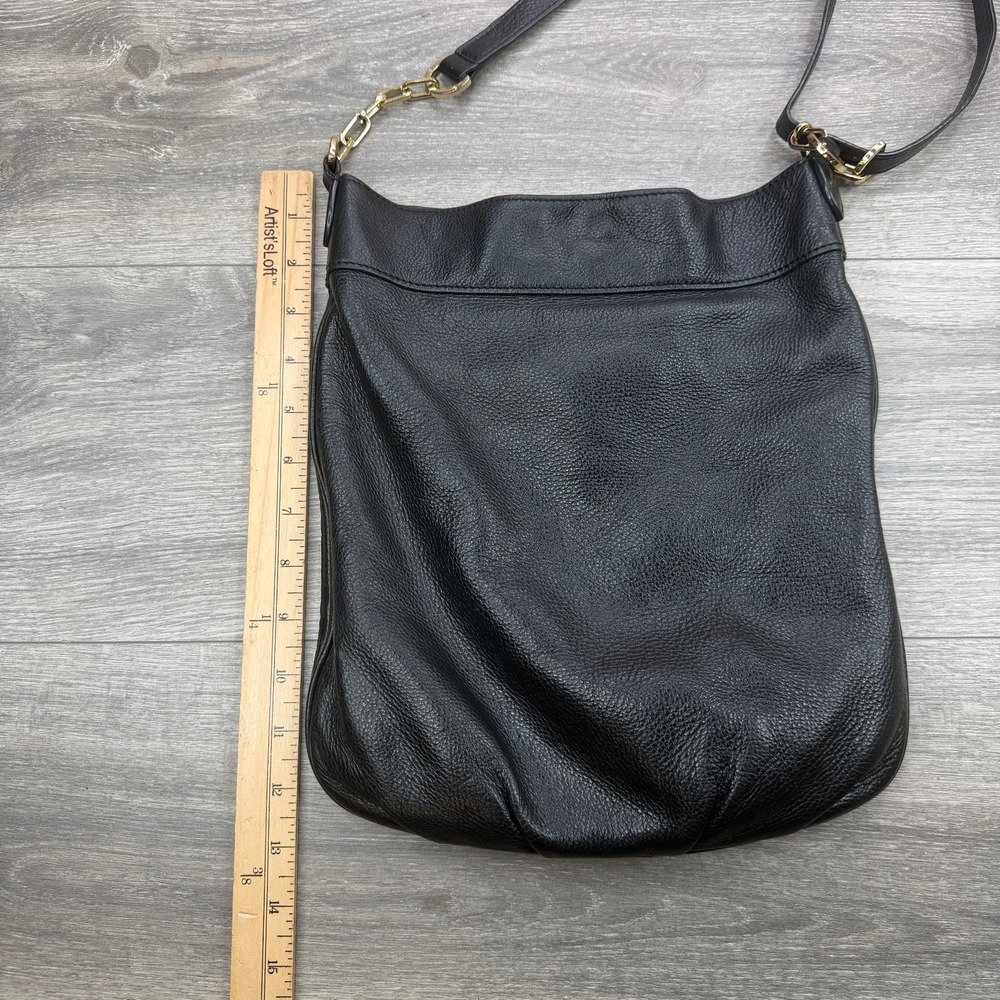 Tory Burch McGraw Black Pebbled Leather Crossbody Swingpack Bag Gold Hardware*** - Picture 13 of 14